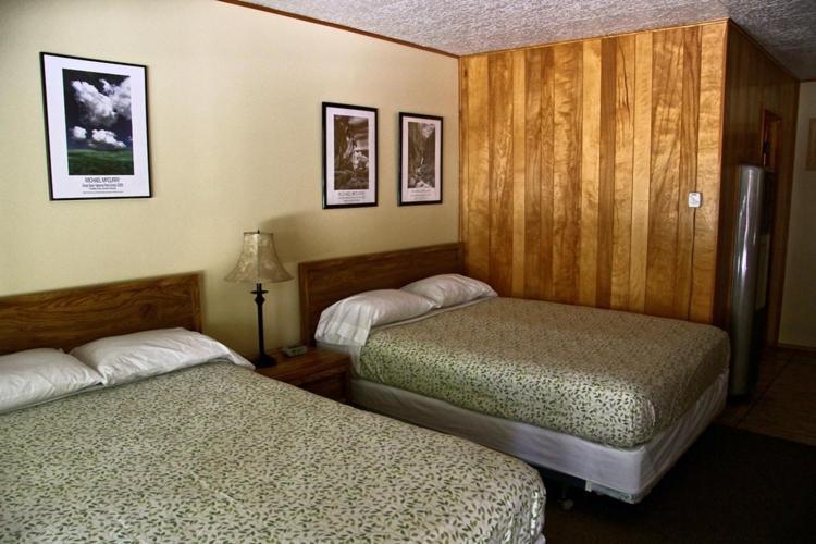 Andruss Motel Walker Extérieur photo